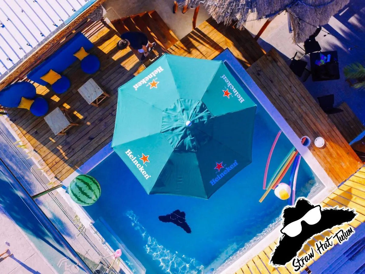 Straw Hat Hostel & Rooftop Bar Tulum